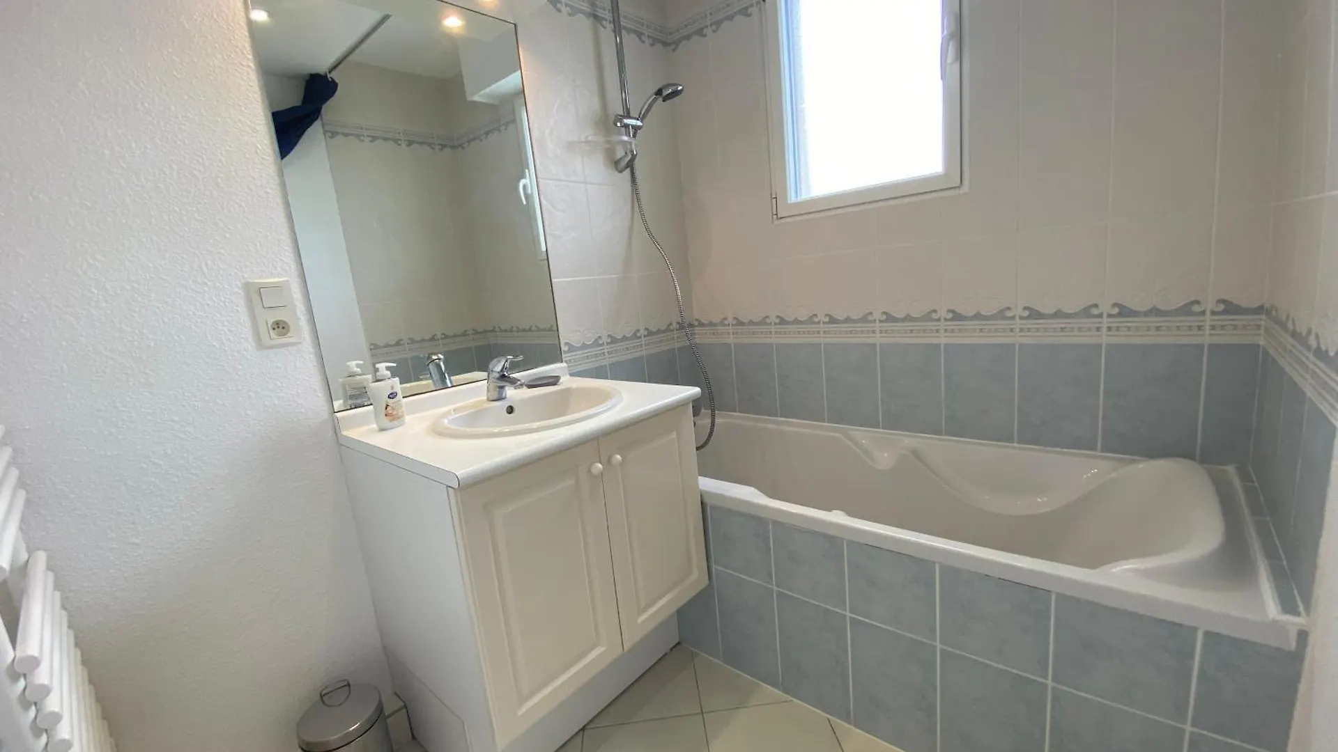 Fouesnant Beg Meil, Duplex Au Coeur Du Village, A 450 M De La Plage Beg-Meil Апартаменты